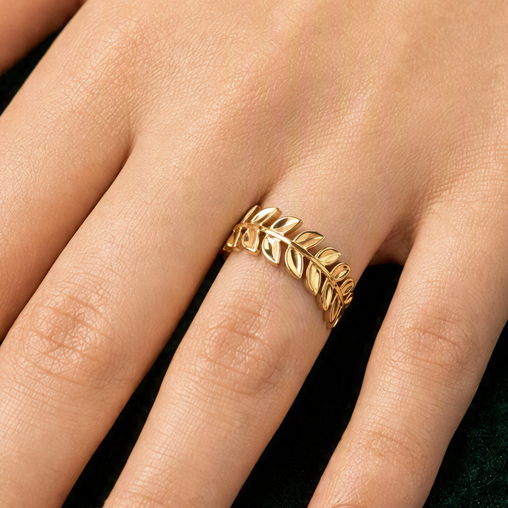 Laurel leaf ring styled view